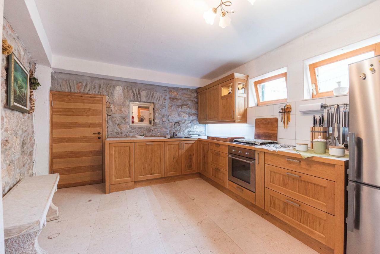 Villa Authentic House Pelegrinka Mali Drvenik Esterno foto